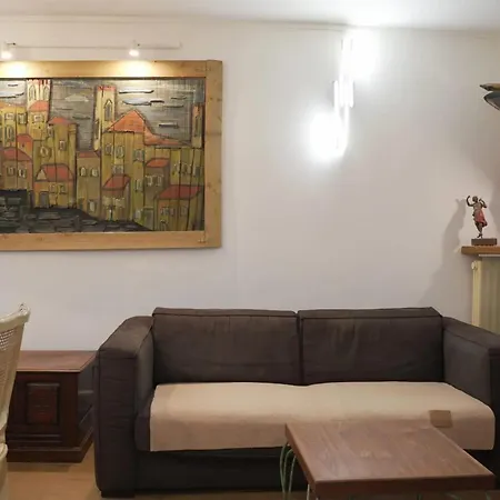 A Pres De Montmartre 48m² Avec Terrasse *