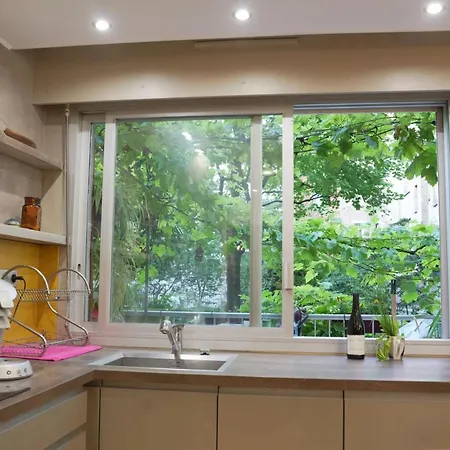 A Pres De Montmartre 48m² Avec Terrasse * Paris
