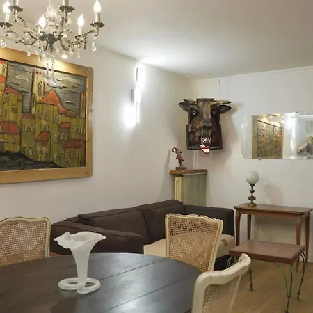 A Pres De Montmartre 48m² Avec Terrasse *